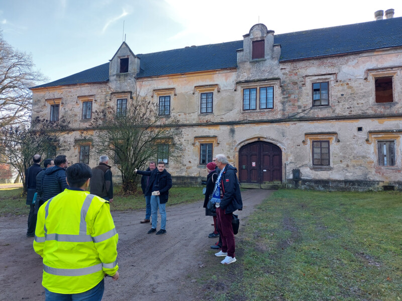 Hospodářský dvůr byl předán realizátorům obnovy