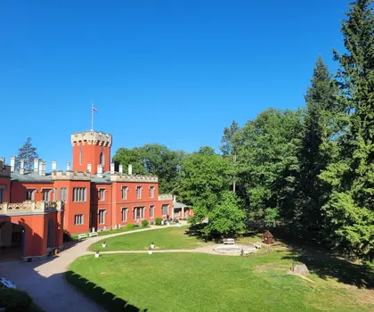 Zámek Hrádek u Nechanic čekají 3 velké stavební obnovy